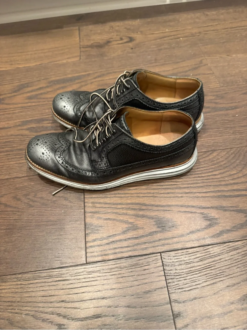 Cole Haan metallic Black Leather Derby Shoes with Contrast Laces 9 size men
